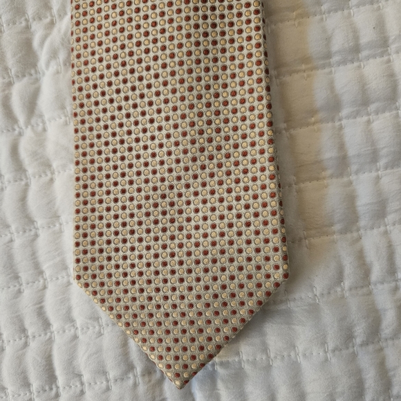 Three Geoffrey Beene Silk Ties - Picture 2 of 5